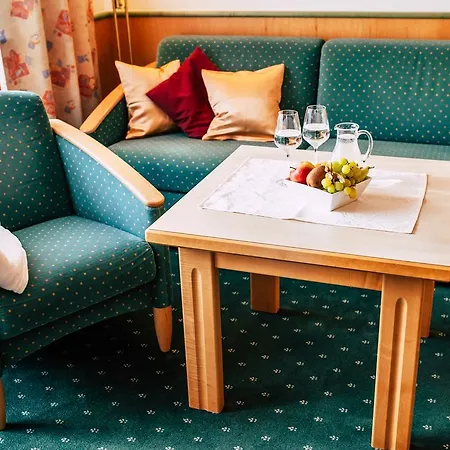 Wellness- Und Wohlfuehlhotel Waldeck 호텔 4*